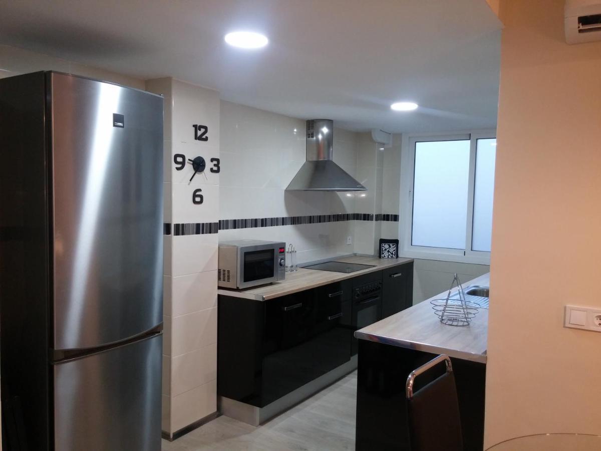 Piso Cerca De La Playa Apartment Malaga Exterior photo