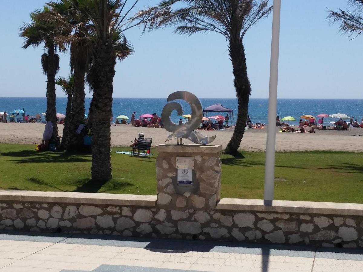 Piso Cerca De La Playa Apartment Malaga Exterior photo